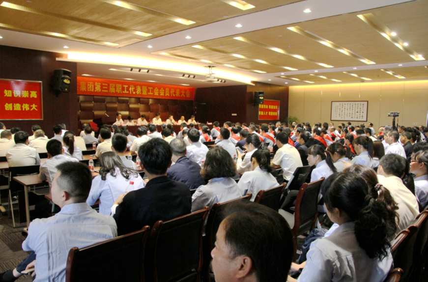 14900602863081916JY6.png blob.png